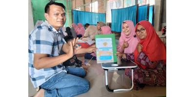 Pembagian Laporan Capaian Pembelajaran Anak Tengah Semester TP.2024/2025
