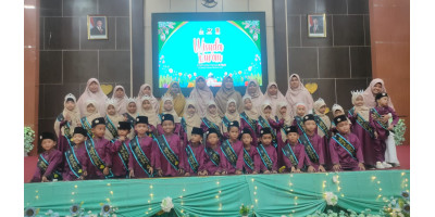 WISUDA AL-QURAN SIT AL FITYAH PEKANBARU